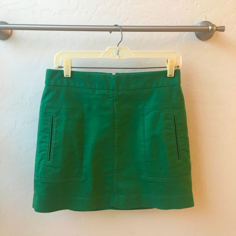 Gap mini skirt